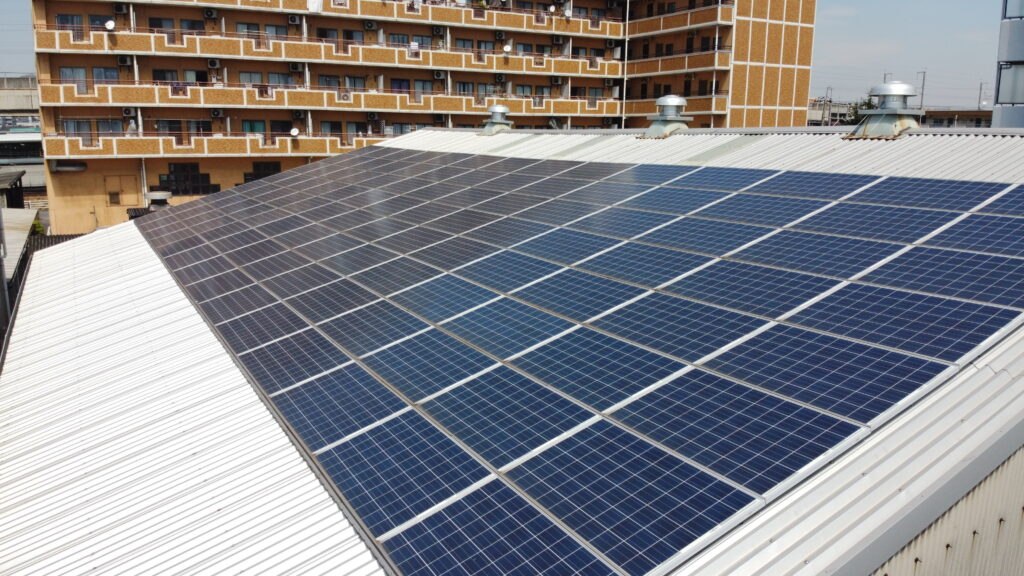南瓦工房様が施工された自家消費太陽光発電所